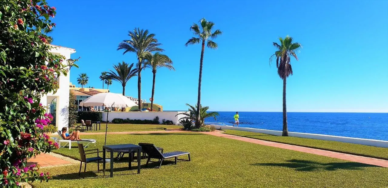 Сasa de vacaciones Cozy Beach Front House With Open Sea Views Located In Calahonda Only Few Minutes Away From Marbella - Costa Del Sol - Cs120 Mijas España