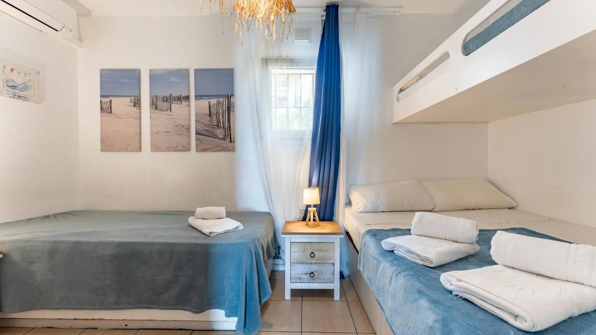 Cozy Beach Front House With Open Sea Views Located In Calahonda Only Few Minutes Away From Marbella - Costa Del Sol - Cs120 Mijas Spanien